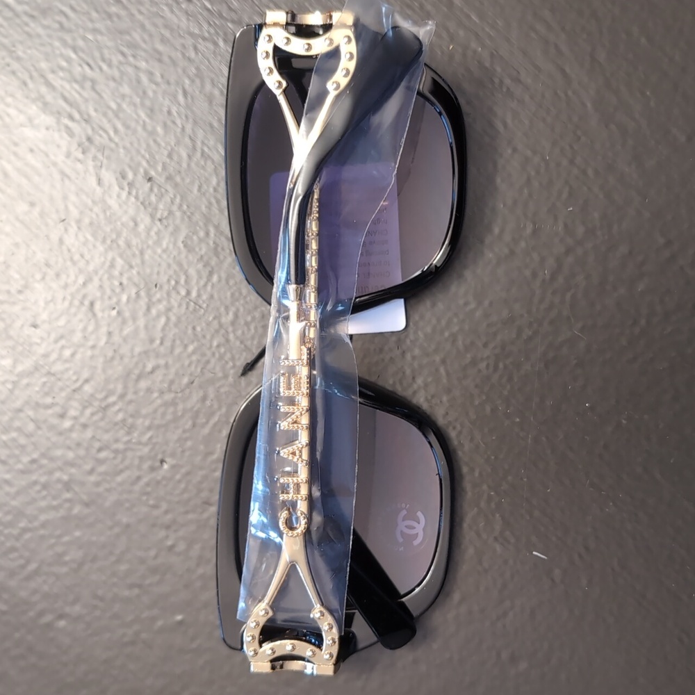 Sunglasses - Picture 2 of 4